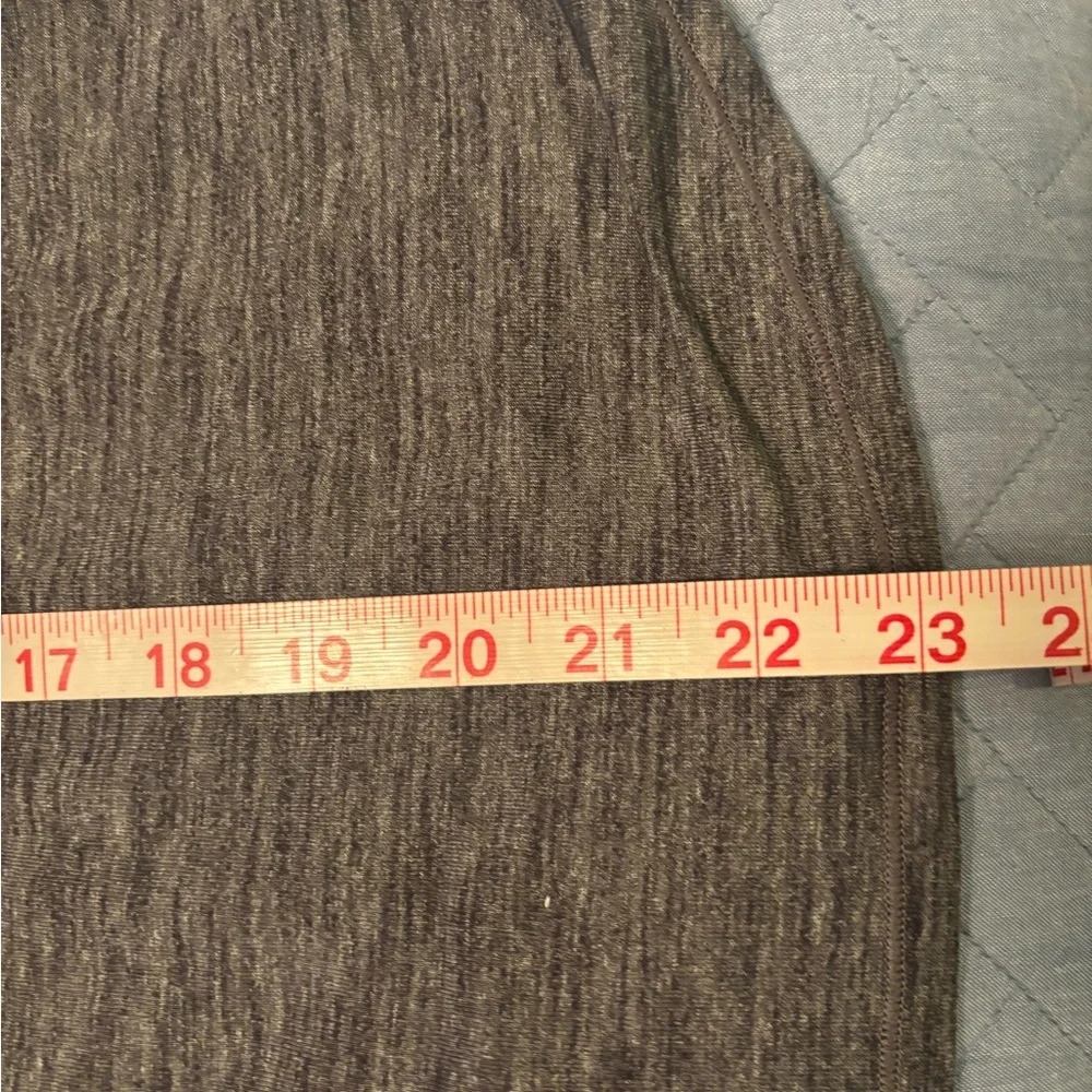 Lululemon gray tank top - Picture 2 of 5